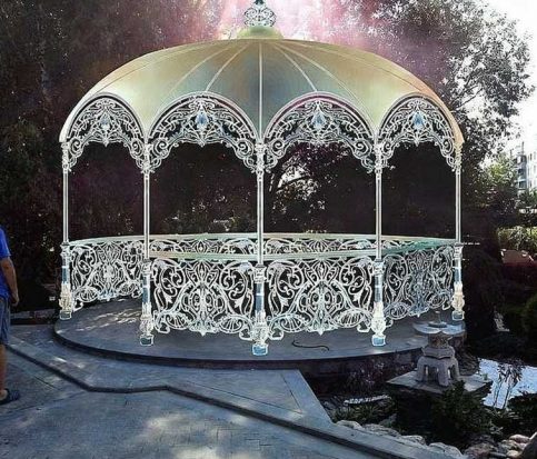 Кованая беседка