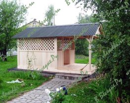 Беседка деревянная с верандой, частично закрытая 1739