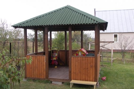 Выбор крыши для садовой беседки