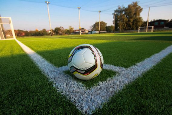 Футбольное поле в Ясенево достроят за счет города