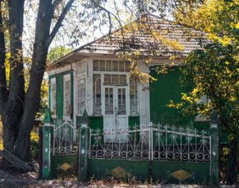 Старые дома уходят с молотка: почему загородная недвижимость до 1950 года стала дефицитом